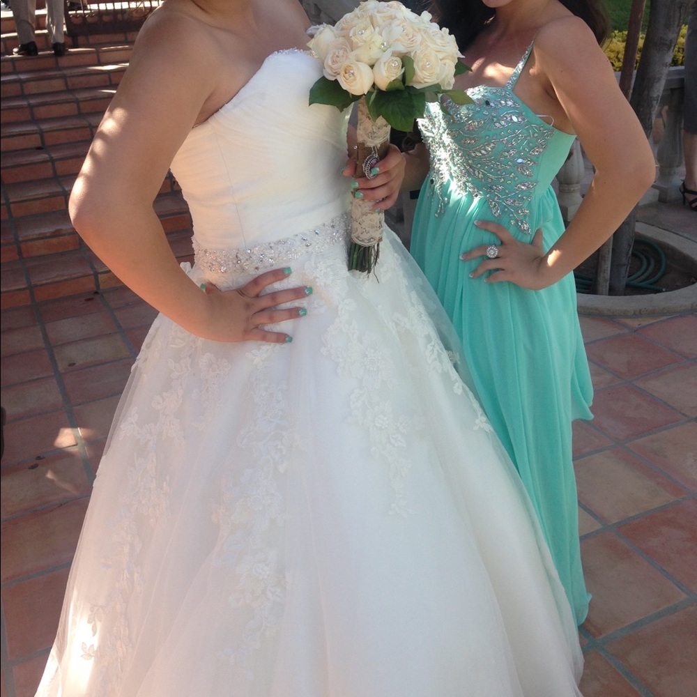 Turquoise prom dress!